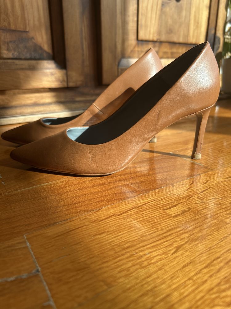 Sapatos Camel Zara