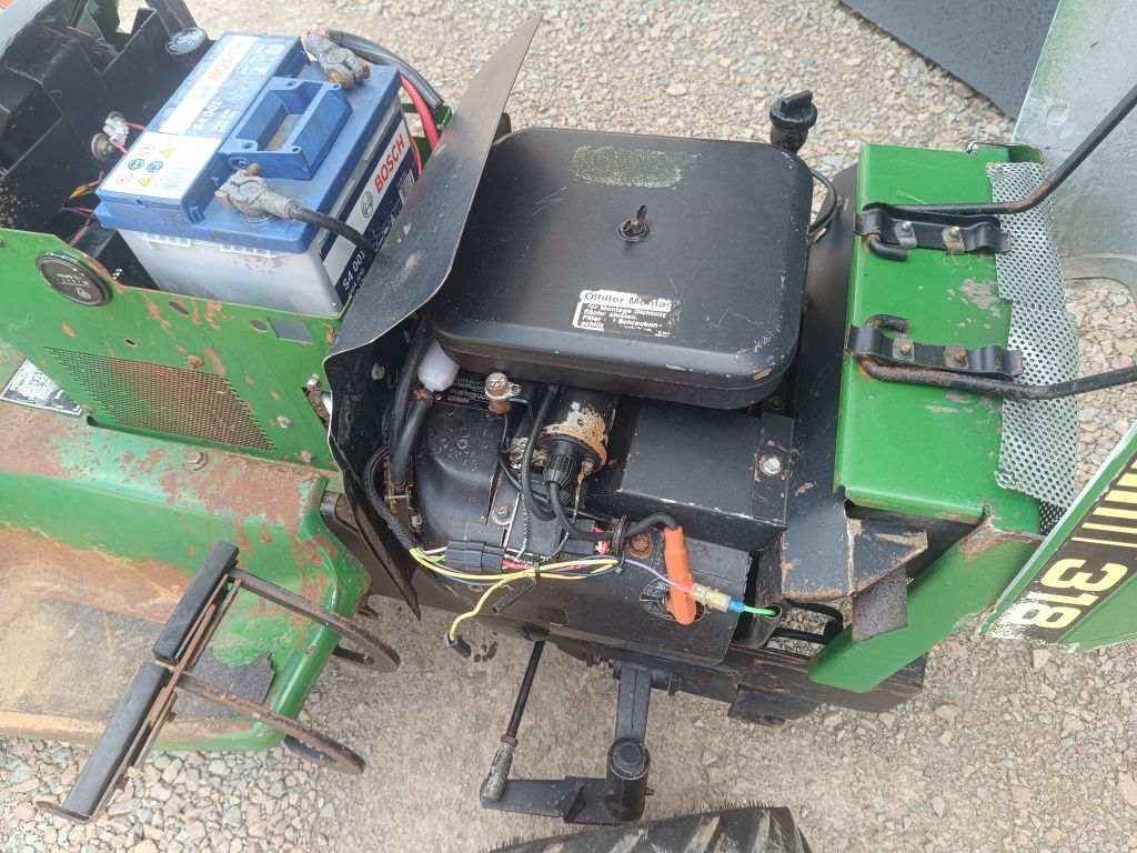Traktorek John Deere