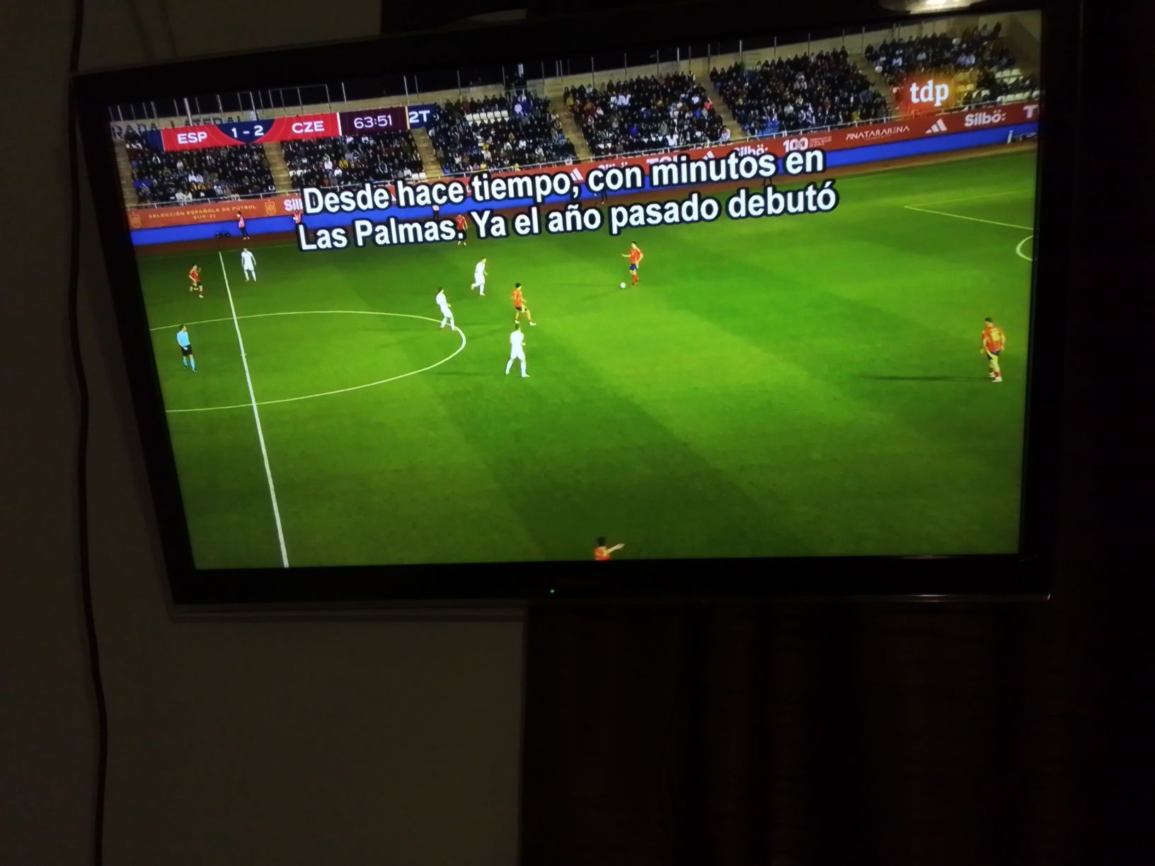 Vendo TV Panasonic com ligação externet.