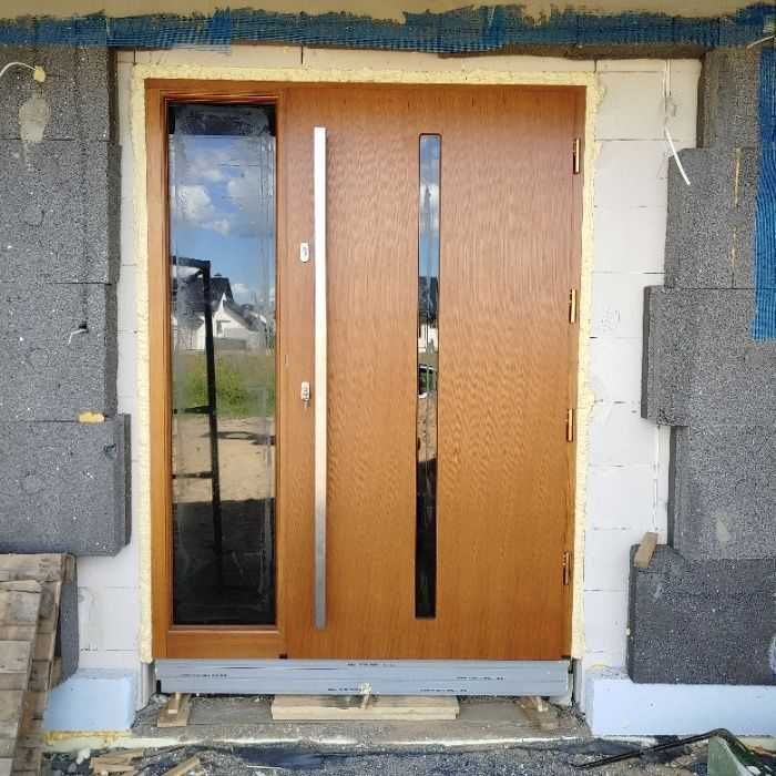 Drewniane drzwi zewnętrzne wejściowe od producenta dowóz GRATIS