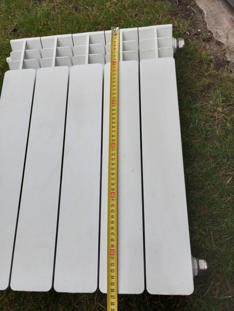 grzejnik aluminiowy + głowica termostatyczna