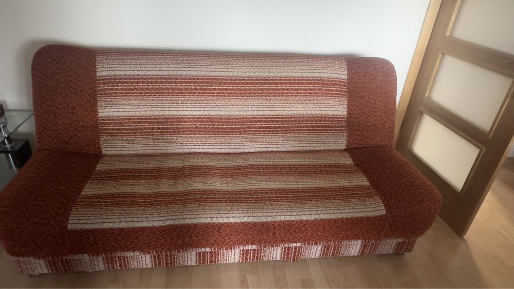 Łóżko sofa (rozkladana)