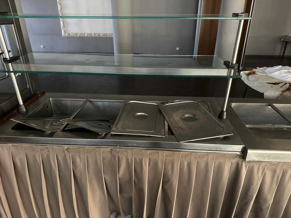 Linha completa de buffet quentes frios e sobremesas