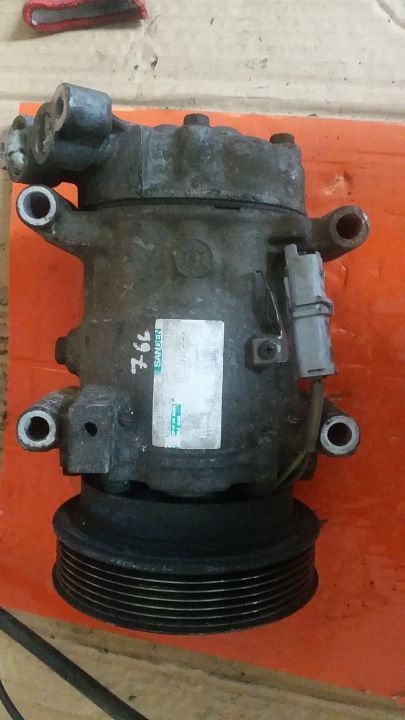 Compressor de AC Renault Clio 3 III 1.5 DCI