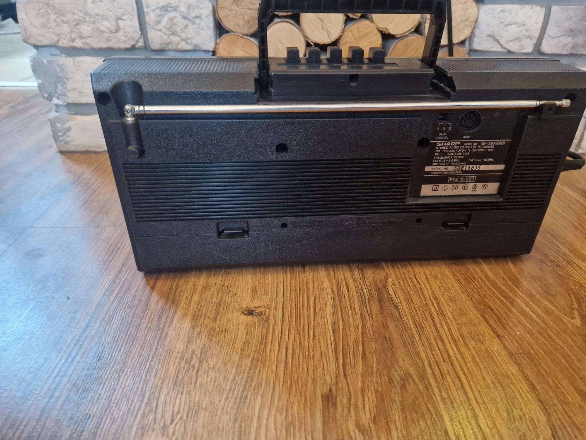 Prl radiomagnetofon SHARP  ge3939