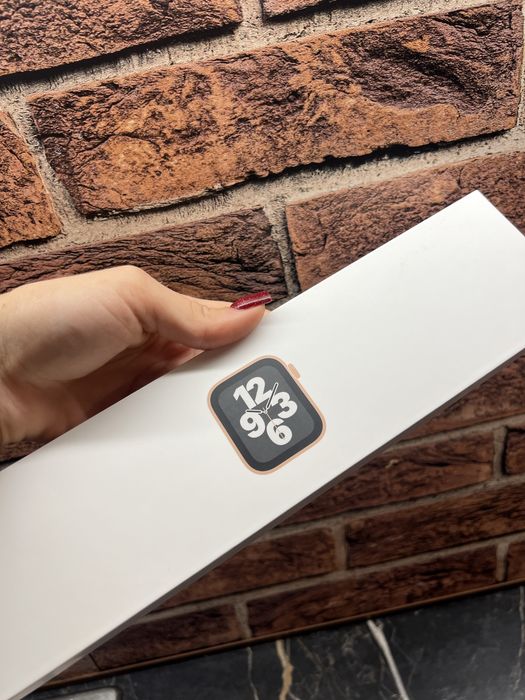 Apple Watch SE 40mm Gold