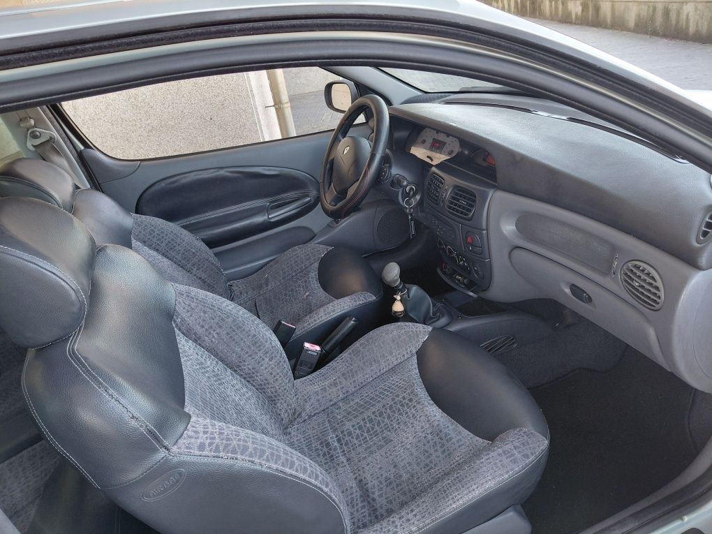 Renault megane coupé 1.4 16v