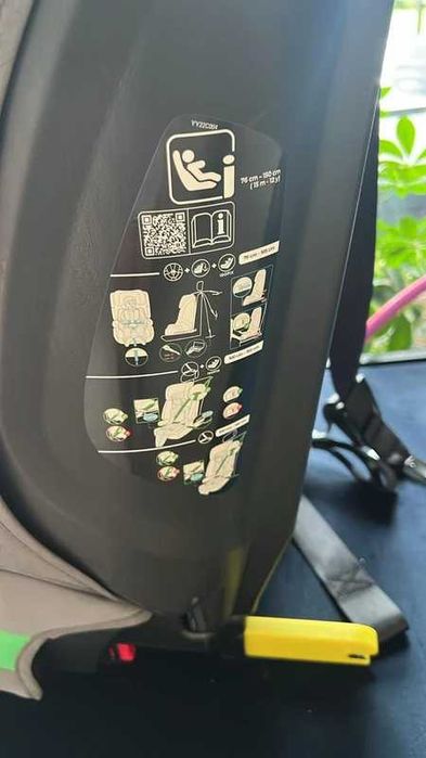 Fotelik samochodowy szary Comfort Med isofix dla dzieci