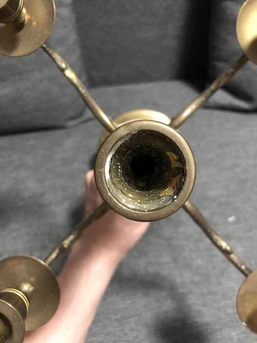 Dwa pięcioramienne mosiężne świeczniki