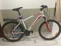 Bicicleta B-Twin Rockrider 340