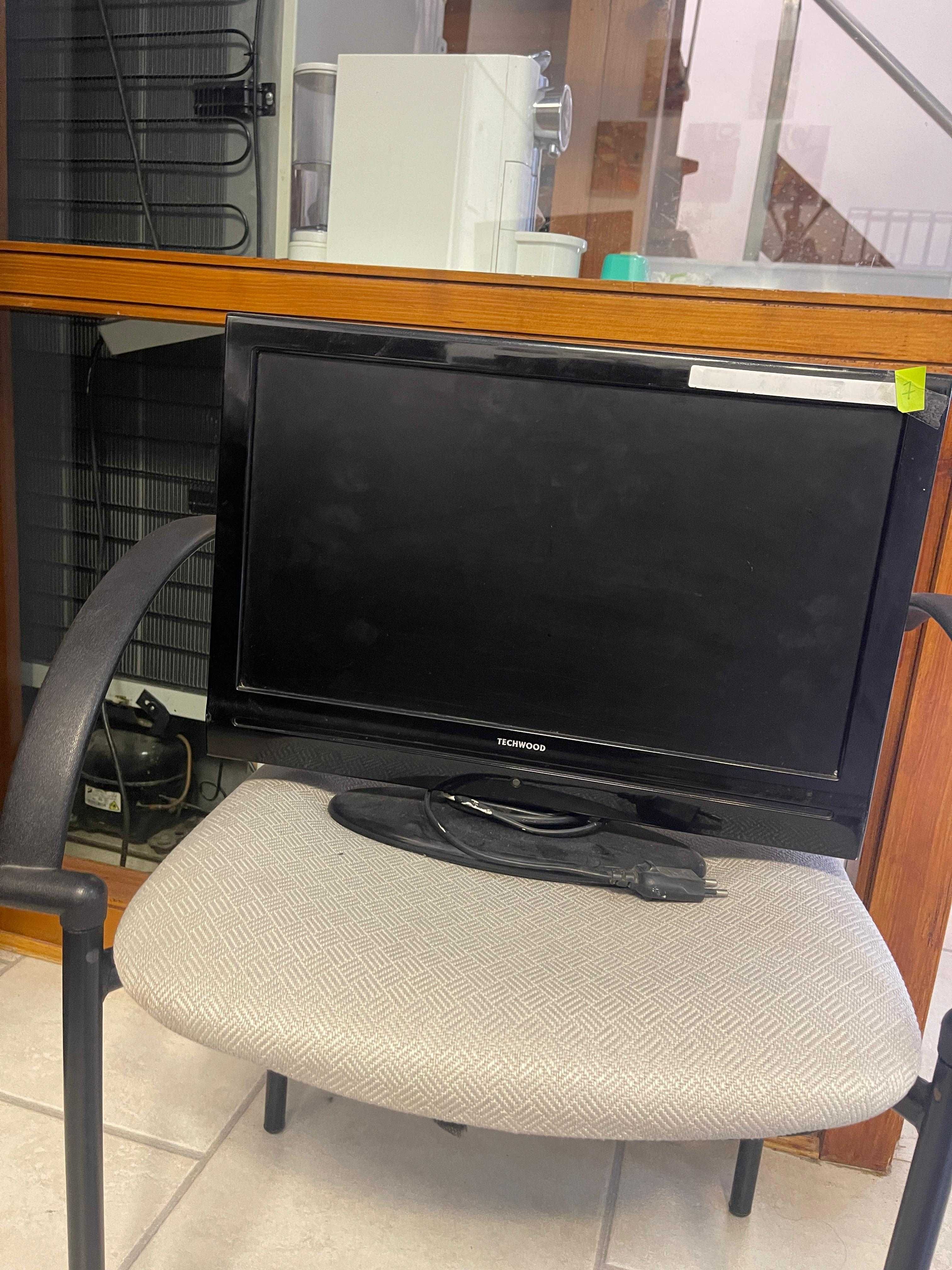 Monitor TECHWOOD - Lote 2