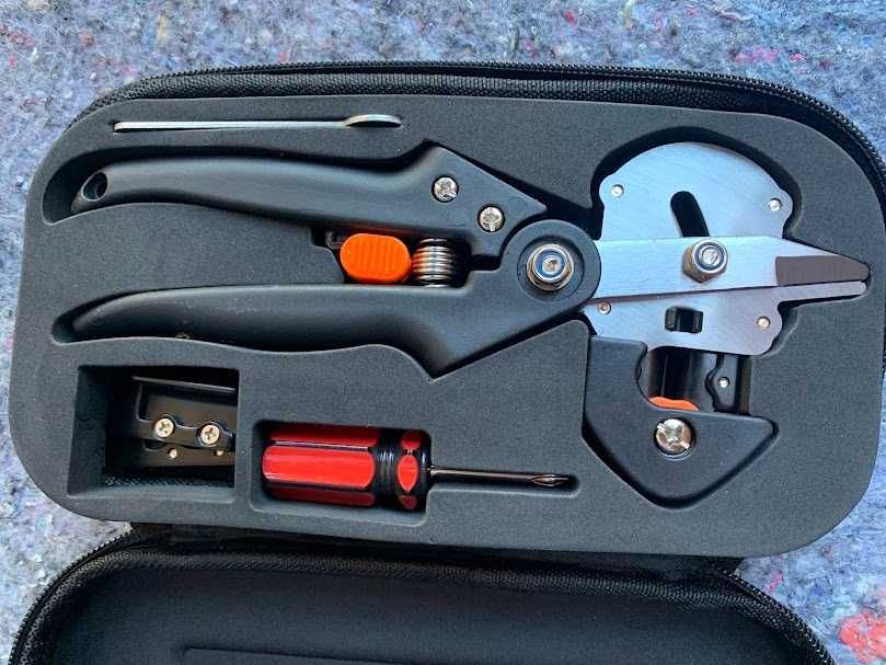 Секатор для щеплення Professional Grafting Tool в кейсі - LOSSO SC