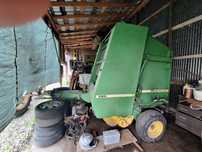 Prasa John Deere 550