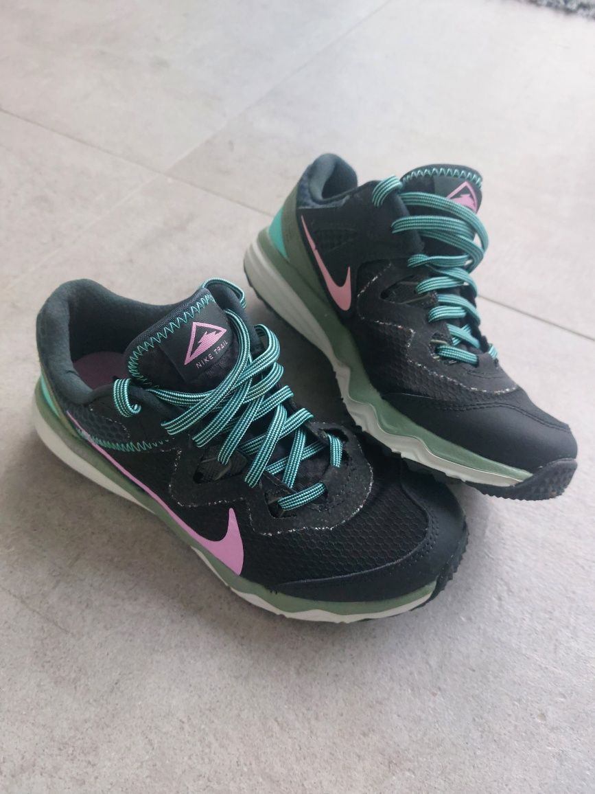 Sapatilhas NIKE TRAIL - T.37,5