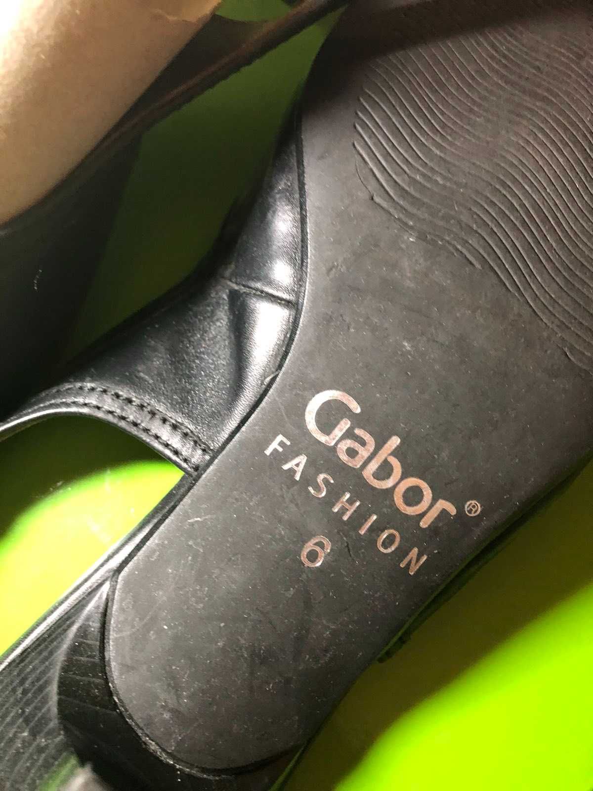 продам женские туфли Gabor