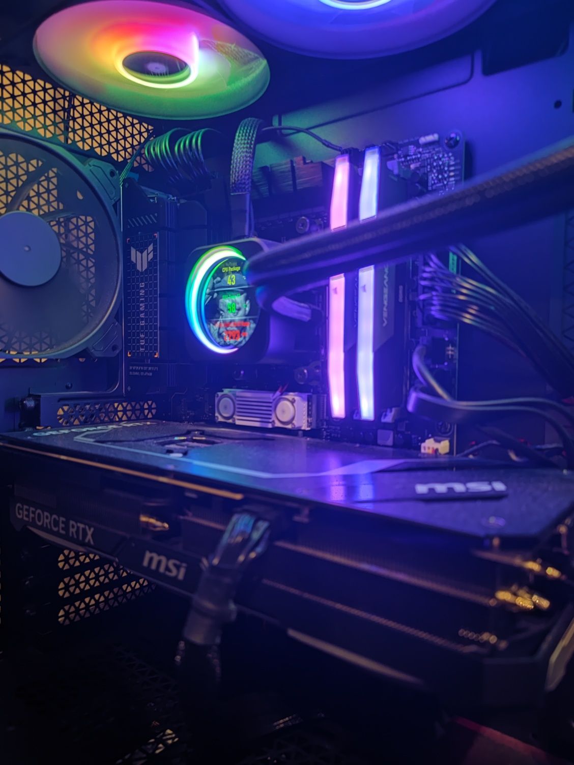 Potwór nie komputer Ryzen 9  4080 super