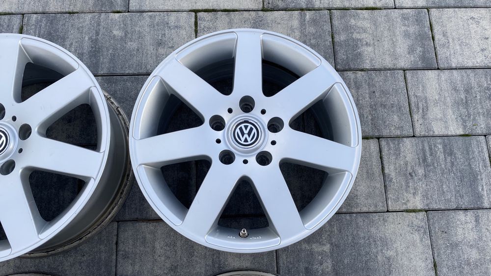 Felgi aluminiowe Platin do VW T5 T6 5x120 16 cali Transporter