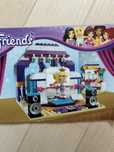 Lego Friends scena prób, scena Stephanie