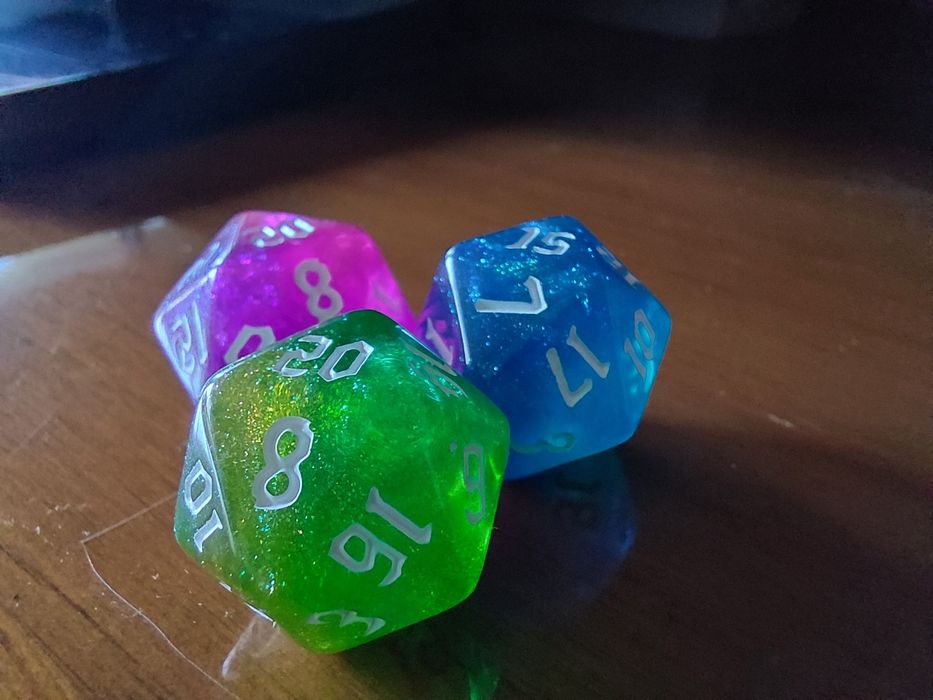 Dados d20 - 3 cores disponíveis