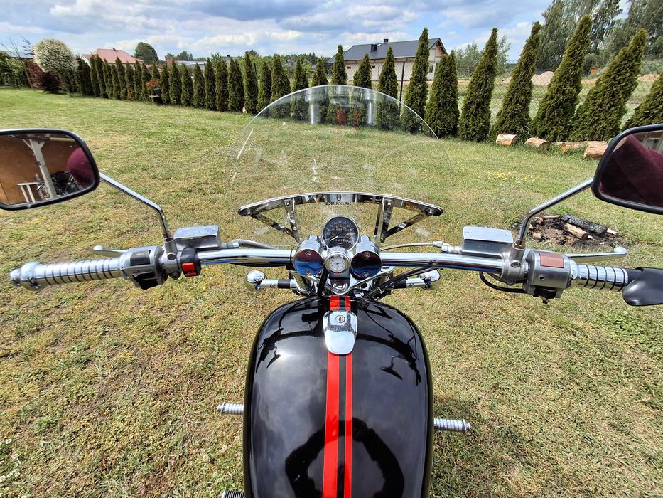 Suzuki Intruder vs 1400 Chopper