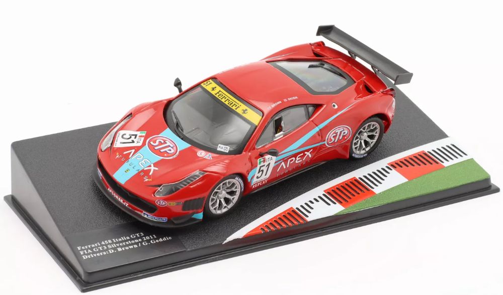 Várias miniaturas 1/43 Ferrari racing Novas