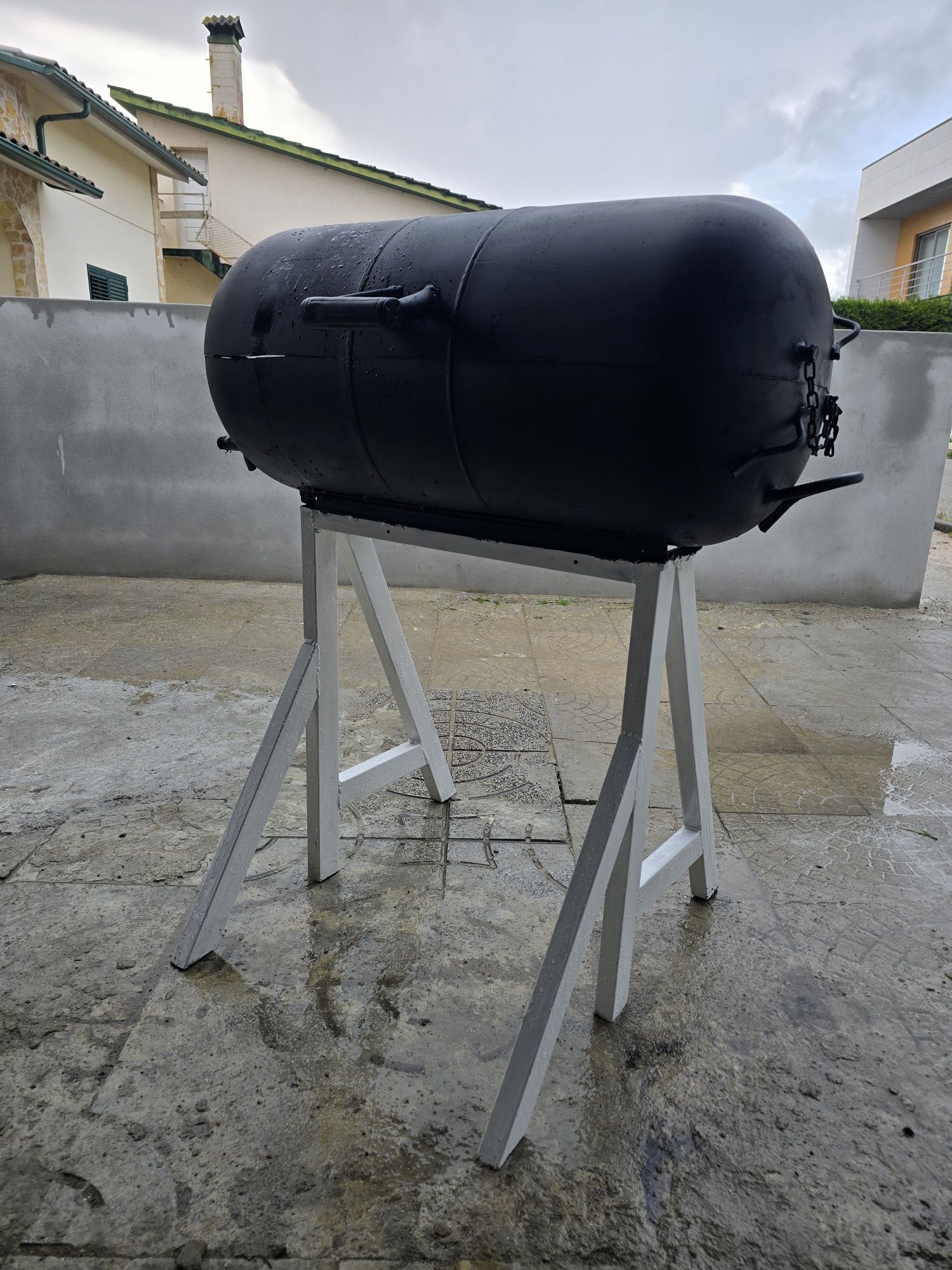 Grelhador novo entrego em mãos para tudo país