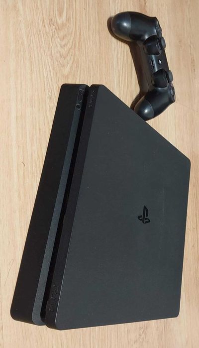 Konsola ps4 slim 1tb +7gier