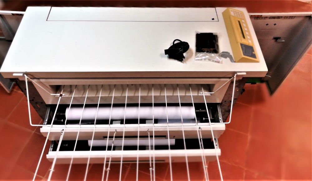 Plotter Laser Xerox 8825