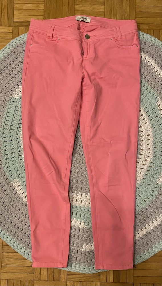 Reserved różowe spodnie niski stan S