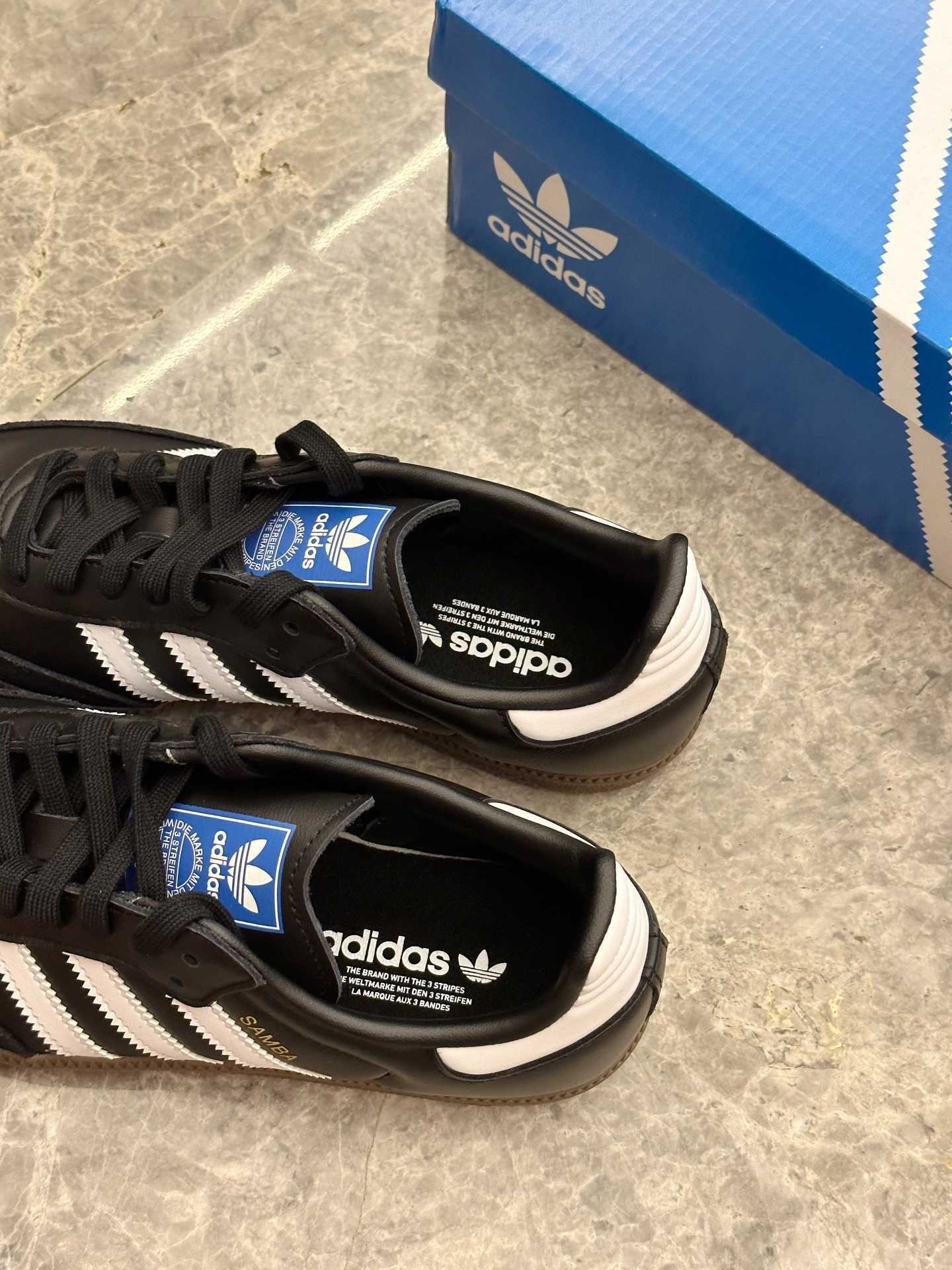 B75807\Nowe*SamDamskieadidas CzarnyUnisexTrampki 39