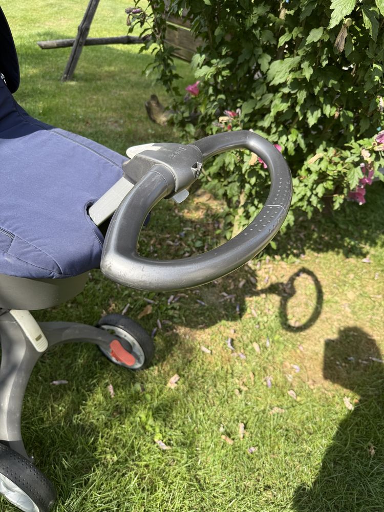 Коляска, возик Stokke xplory v4