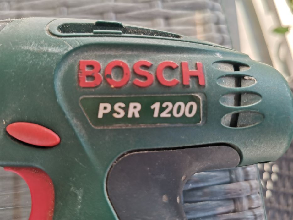 Зарядка для аккумулятора шуруповерта Bosch