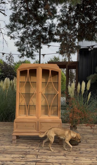 Biblioteczka Art Deco