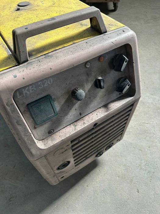 Máquina de Soldadura ESAB