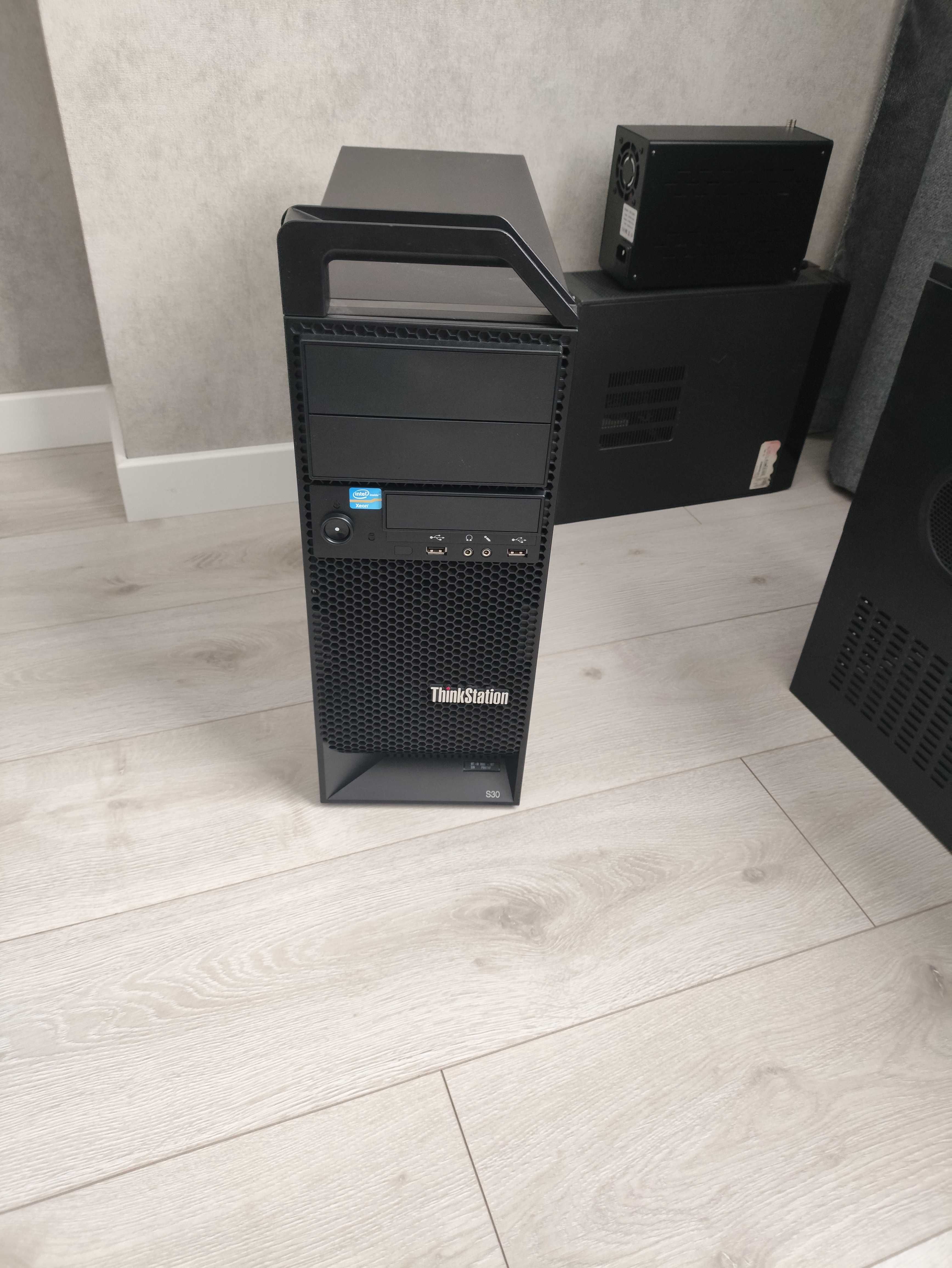 ПК Робоча станція Сервер Lenovo S30/ Xeon E5-2690/ 32Гб/ Quadro 4000