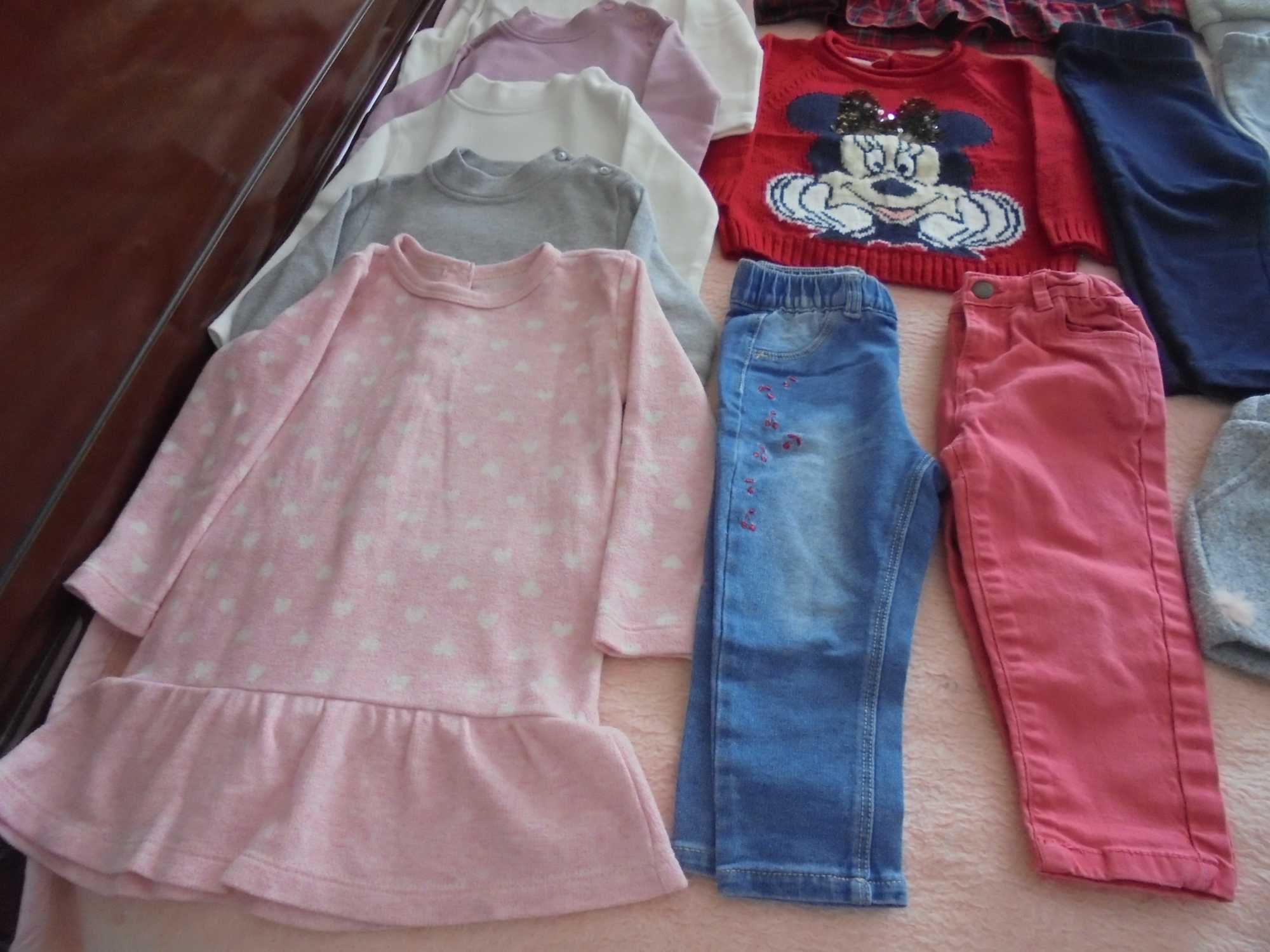 lote de roupa de menina a mochila