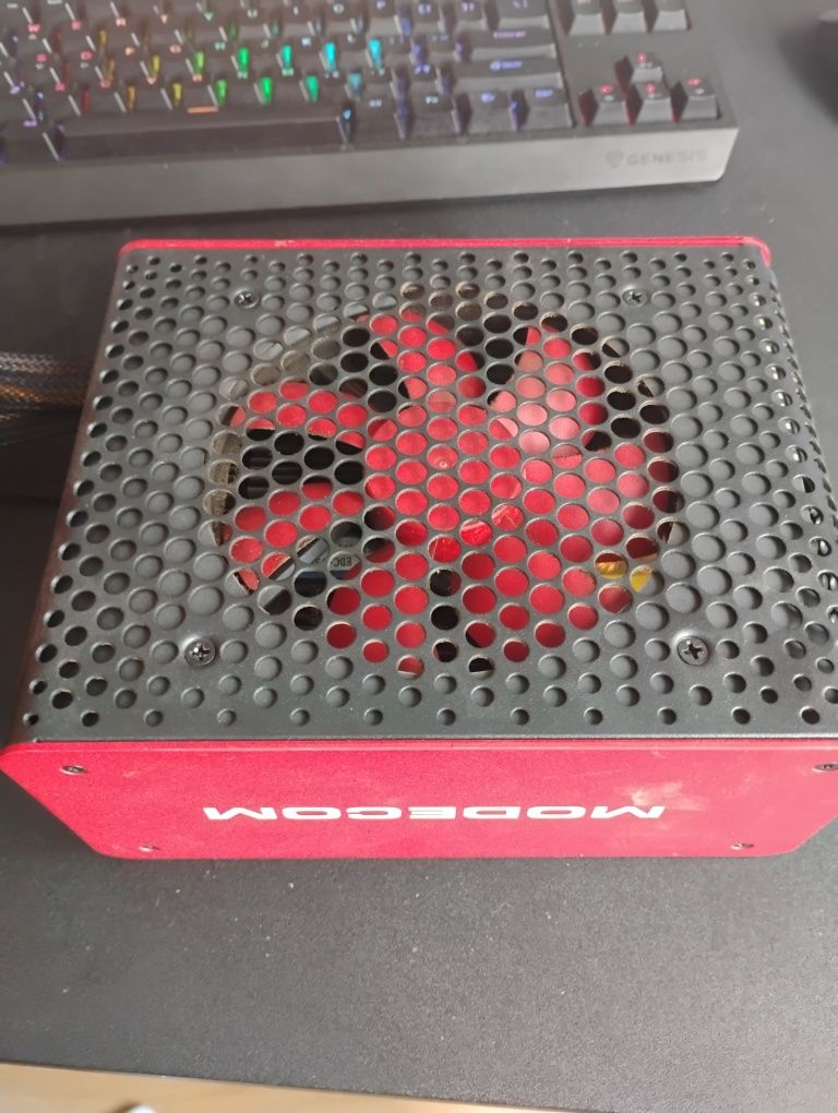 Zasilacz Modecom Volcano 750W