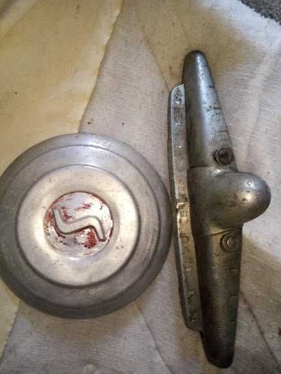 Tampões de rodas e Puxadores para automoveis classicos