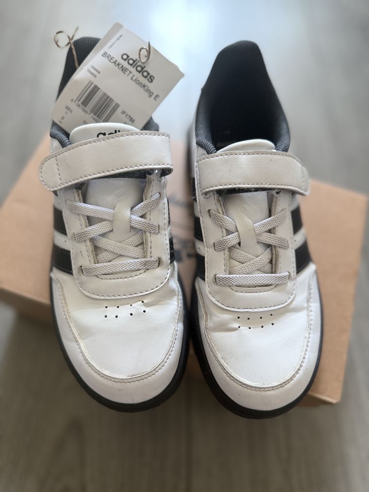 Кросівки Adidas