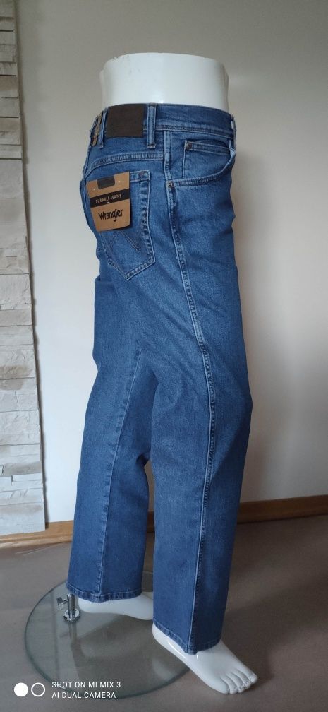 Wrangler Regular Stonewash wyprzedaż męskie jeansy 35/32 jak 34/32