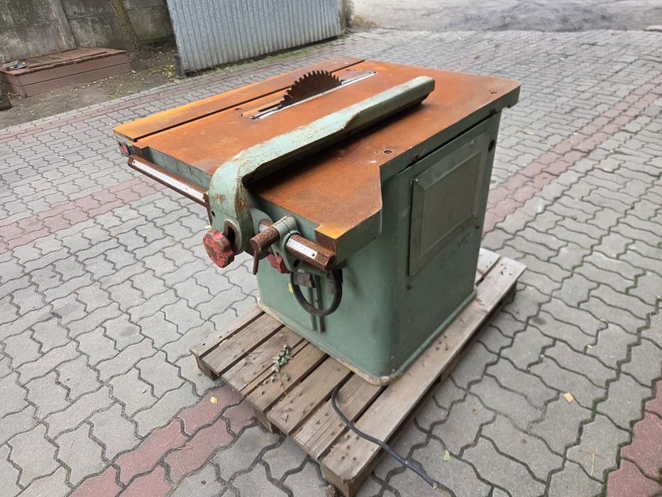 Piła tarczowa stołowa stacjonarna