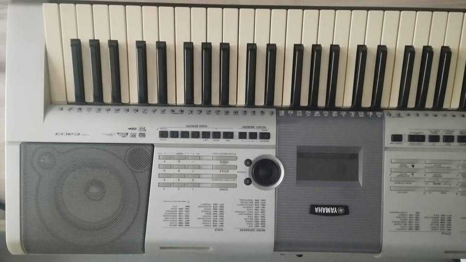 Keyboard Yamaha PSR E403, organy