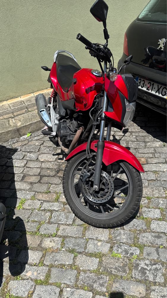 Honda Cbf  muito nova