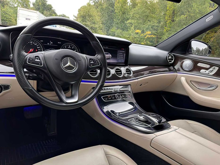 Mercedes-Benz E-Class E 300      2017