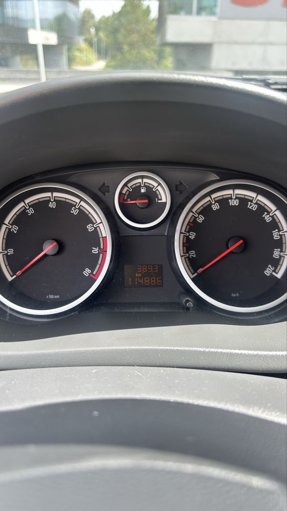Opel corsa black edition 1.2