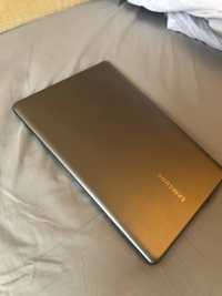 Laptop Samsung 535u