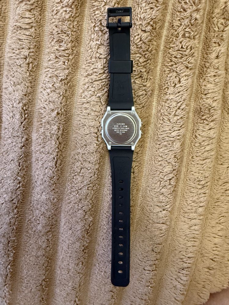 Чоловічий годинник Casio F-91WM-7AEF