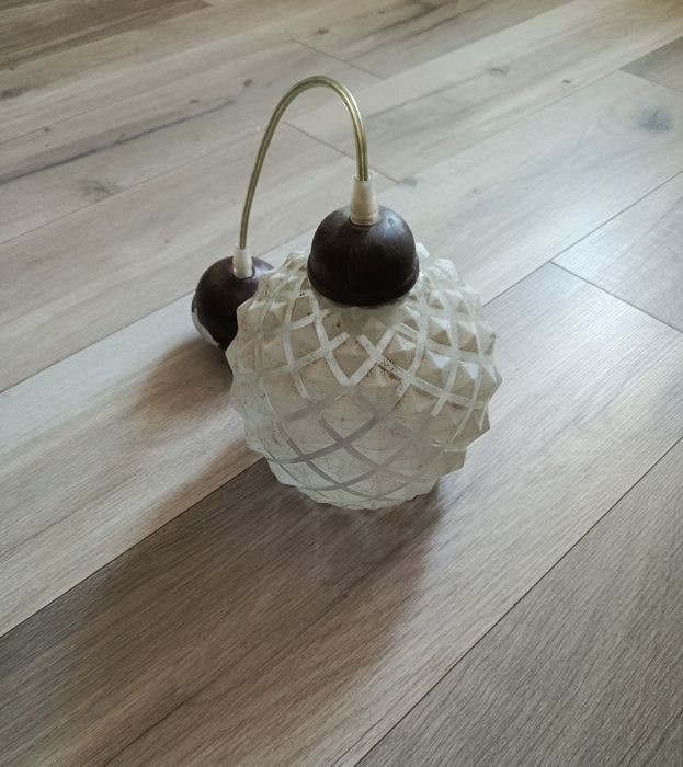 Żyrandol pokojowy z jednym kloszem