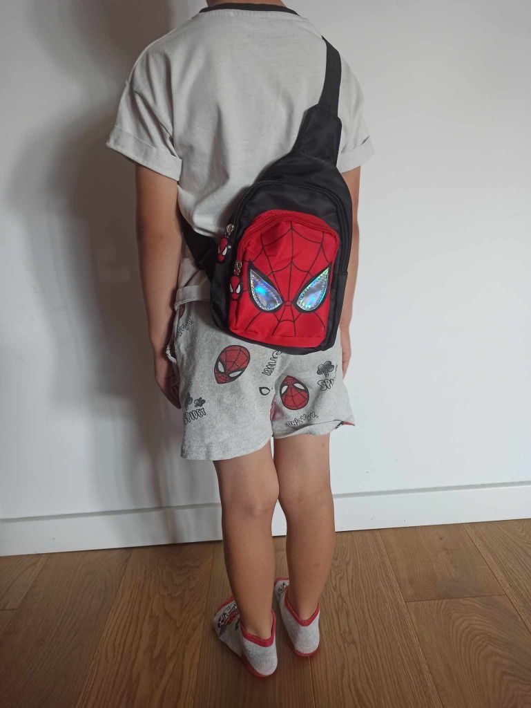 Nowa torba, nerka z motywem Spiderman, Piter Parker, Marvel.