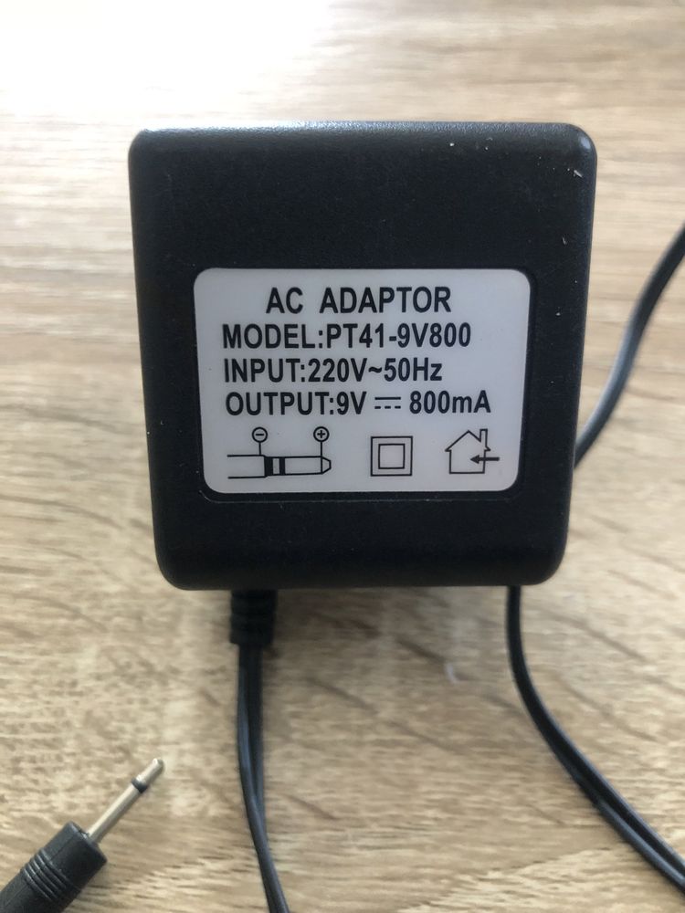 AC adaptor angielski